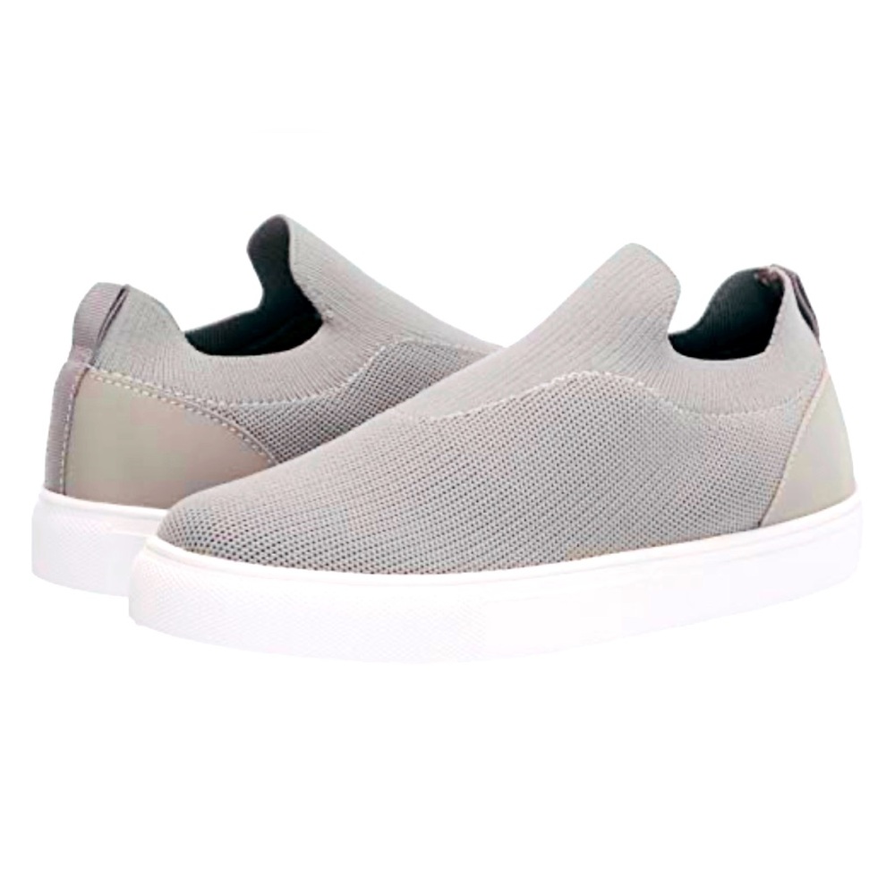 Blondo - Kyla Waterproof Slip-On Sneaker in Grey Knit (Excellent Used Condition)